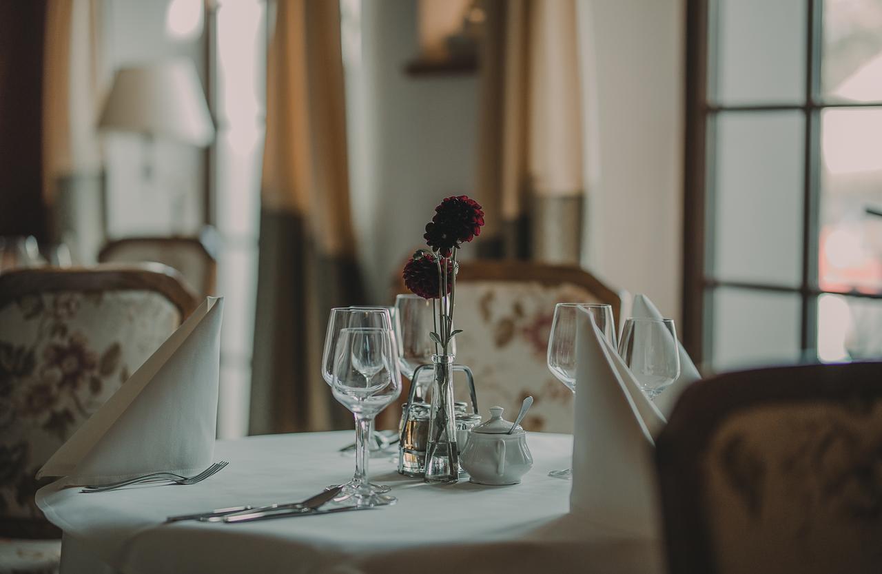 Hotel Restaurant Boss Miłosław Εξωτερικό φωτογραφία